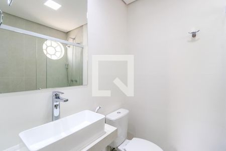 Apartamento para alugar com 75m², 2 quartos e 1 vaga Apartamento para alugar com 75m², 2 quartos e 1 vagaBanheiro da Suíte