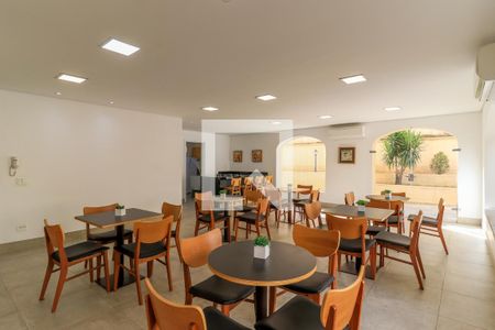 Apartamento para alugar com 75m², 2 quartos e 1 vaga Apartamento para alugar com 75m², 2 quartos e 1 vagaÁrea comum - Salão de festas