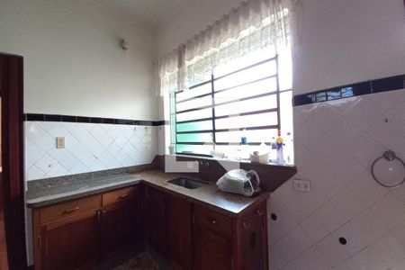 Casa à venda com 366m², 3 quartos e 2 vagasCozinha