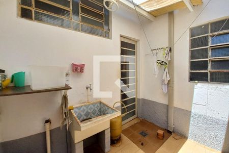 Casa à venda com 366m², 3 quartos e 2 vagasÁrea de Serviço