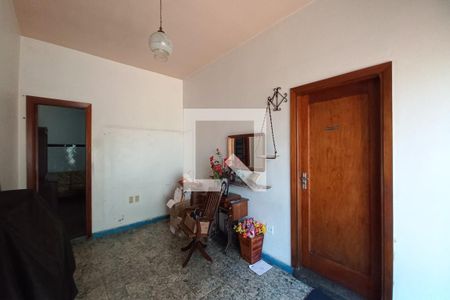 Casa à venda com 366m², 3 quartos e 2 vagasGaragem