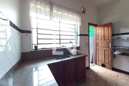 Casa à venda com 366m², 3 quartos e 2 vagasCozinha