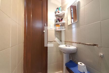 Casa à venda com 366m², 3 quartos e 2 vagasBanheiro