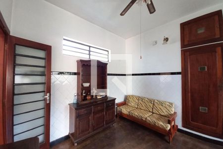 Casa à venda com 366m², 3 quartos e 2 vagasCopa