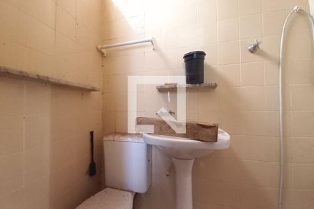 Casa à venda com 366m², 3 quartos e 2 vagasBanheiro de Serviço