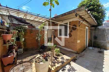 Casa à venda com 366m², 3 quartos e 2 vagasQuintal