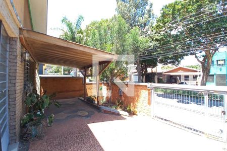 Casa à venda com 366m², 3 quartos e 2 vagasFrente de Casa