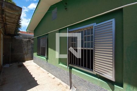 Casa à venda com 366m², 3 quartos e 2 vagasCorredor Fundos