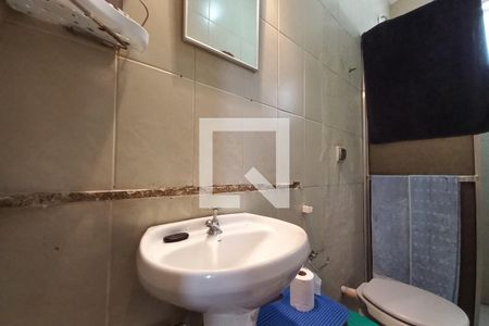 Casa à venda com 366m², 3 quartos e 2 vagasBanheiro