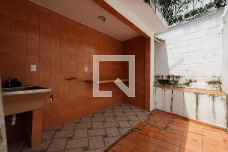 Casa à venda com 213m², 4 quartos e 2 vagas Casa à venda com 213m², 4 quartos e 2 vagasCasa 2 - Quintal/Área de serviço