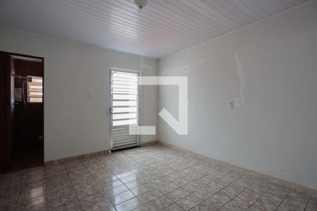 Casa à venda com 213m², 4 quartos e 2 vagas Casa à venda com 213m², 4 quartos e 2 vagasCasa 2 - Quarto/Sala