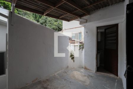 Casa à venda com 213m², 4 quartos e 2 vagas Casa à venda com 213m², 4 quartos e 2 vagasCasa 4 - Área de serviço do studio