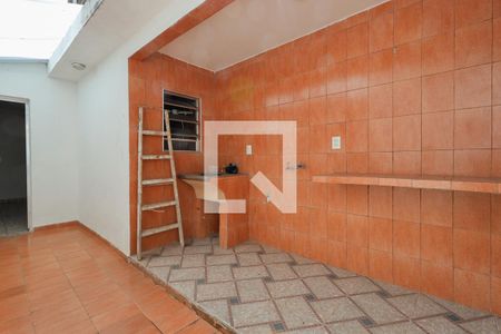 Casa à venda com 213m², 4 quartos e 2 vagas Casa à venda com 213m², 4 quartos e 2 vagasCasa 2 - Quintal/Área de serviço