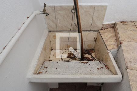 Casa à venda com 213m², 4 quartos e 2 vagas Casa à venda com 213m², 4 quartos e 2 vagasCasa 3 - Quintal/Área de serviço