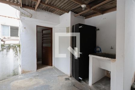 Casa à venda com 213m², 4 quartos e 2 vagas Casa à venda com 213m², 4 quartos e 2 vagasCasa 4 - Área de serviço do studio