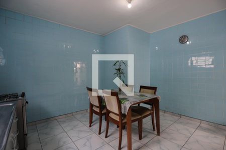 Casa à venda com 213m², 4 quartos e 2 vagas Casa à venda com 213m², 4 quartos e 2 vagasCasa 1 - Cozinha