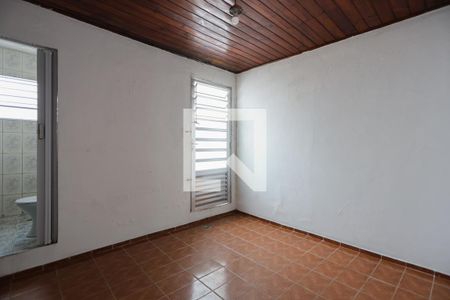 Casa à venda com 213m², 4 quartos e 2 vagas Casa à venda com 213m², 4 quartos e 2 vagasCasa 3 - Suíte
