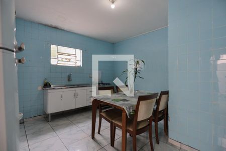 Casa à venda com 213m², 4 quartos e 2 vagas Casa à venda com 213m², 4 quartos e 2 vagasCasa 1 - Cozinha