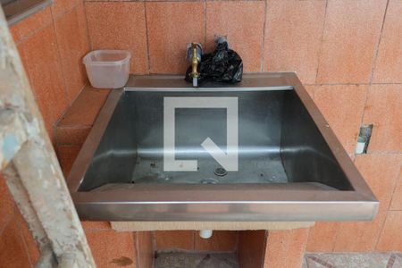 Casa à venda com 213m², 4 quartos e 2 vagas Casa à venda com 213m², 4 quartos e 2 vagasCasa 2 - Quintal/Área de serviço