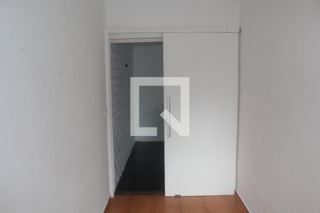 Casa à venda com 382m², 6 quartos e 2 vagasQuarto 3