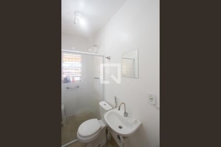 Casa à venda com 127m², 4 quartos e 2 vagasBanheiro 1