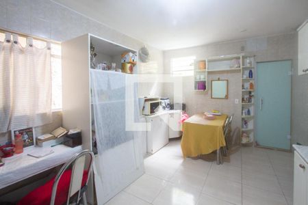 Casa para alugar com 110m², 2 quartos e 3 vagasCozinha