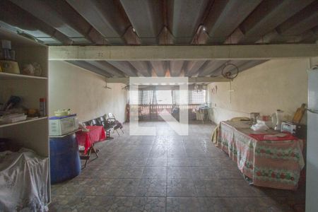 Casa para alugar com 110m², 2 quartos e 3 vagasTerraço