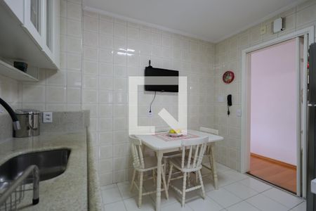 Apartamento para alugar com 97m², 3 quartos e 2 vagas Apartamento para alugar com 97m², 3 quartos e 2 vagasCozinha