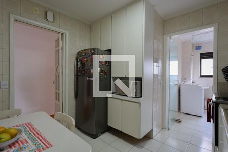 Apartamento para alugar com 97m², 3 quartos e 2 vagas Apartamento para alugar com 97m², 3 quartos e 2 vagasCozinha