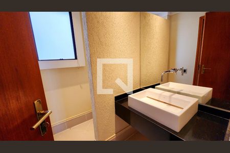 Apartamento à venda com 345m², 5 quartos e 3 vagasBanheiro