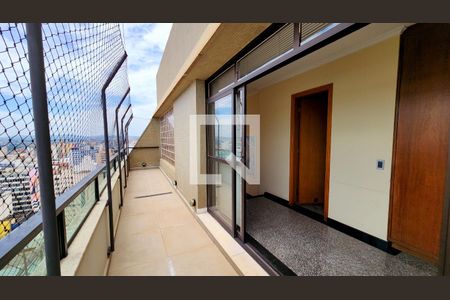 Apartamento à venda com 345m², 5 quartos e 3 vagasVaranda da Sala