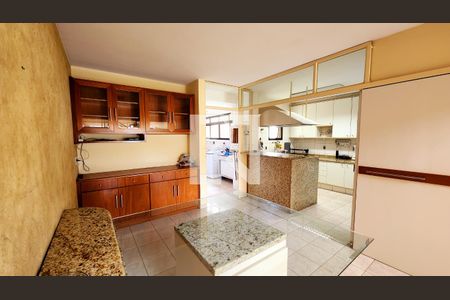 Apartamento à venda com 345m², 5 quartos e 3 vagasCopa