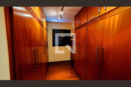 Apartamento à venda com 345m², 5 quartos e 3 vagasCloset Quarto Suíte 1