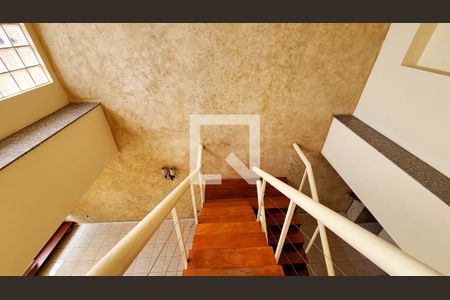 Apartamento à venda com 345m², 5 quartos e 3 vagasEscada