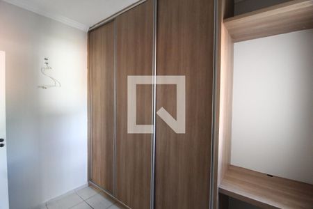 Quarto 1 de apartamento para alugar com 3 quartos, 85m² em Santa Luzia, Uberlândia