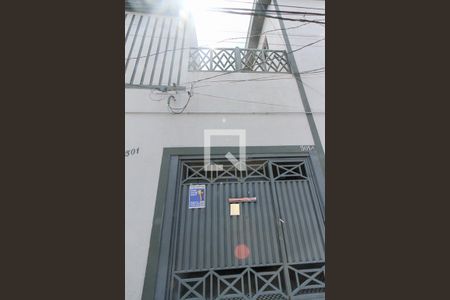 Fachada de casa para alugar com 1 quarto, 32m² em Jardim Nove de Julho, São Paulo