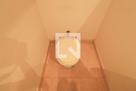 Casa de condomínio à venda com 378m², 3 quartos e 6 vagasLavabo 2