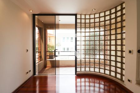 Casa de condomínio à venda com 378m², 3 quartos e 6 vagasSala