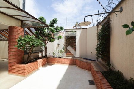 Casa de condomínio à venda com 378m², 3 quartos e 6 vagasChurrasqueira