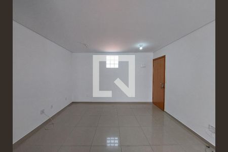 Sala de casa para alugar com 2 quartos, 90m² em Jardim Luanda, São Paulo