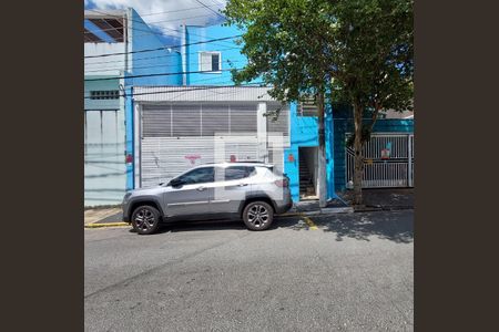 Casa para alugar com 90m², 2 quartos e sem vaga Casa para alugar com 90m², 2 quartos e sem vagaFachada