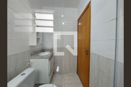 Casa para alugar com 90m², 2 quartos e sem vaga Casa para alugar com 90m², 2 quartos e sem vagaBanheiro 1