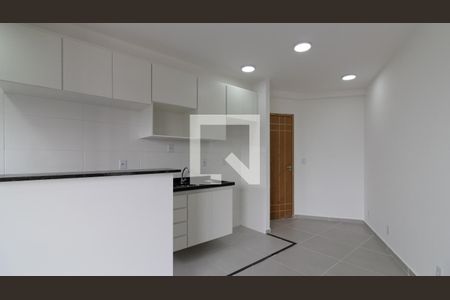 Apartamento para alugar com 39m², 2 quartos e sem vagaCozinha e Área de Serviço