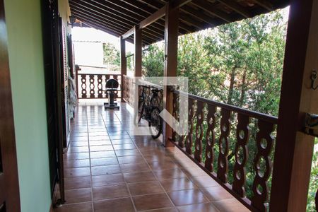 Casa à venda com 778m², 4 quartos e 5 vagasVARANDA QUARTO 3