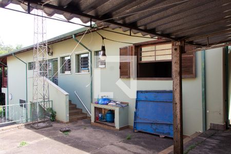 Casa à venda com 778m², 4 quartos e 5 vagasÁREA EXTERNA VISTA LATERAL