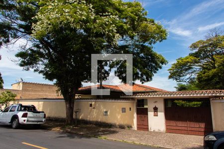 Casa à venda com 778m², 4 quartos e 5 vagasFACHADA
