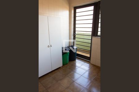 Casa à venda com 778m², 4 quartos e 5 vagasÁREA DE SERVIÇO