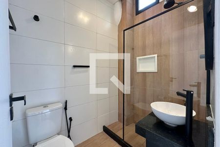 Banheiro de kitnet/studio para alugar com 1 quarto, 21m² em Flamengo, Rio de Janeiro