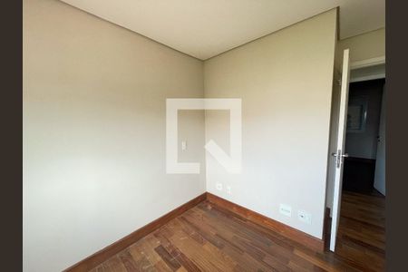 Casa de condomínio à venda com 164m², 4 quartos e 4 vagasQuarto 2