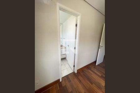 Casa de condomínio à venda com 164m², 4 quartos e 4 vagasQuarto 3